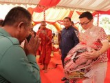 ពលរដ្ឋ១២០គ្រួសារ មានជីវភាពខ្វះខាត នៅតំបន់ព្រំដែនស្រុកកំពង់រោទិ៍ ខេត្តស្វាយរៀង ទទួលអំណោយពីសប្បុរសជនក្នុងឱកាសទិវានៃក្តីស្រឡាញ់ ១៤កុម្ភៈ