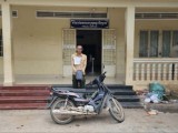 នគរបាលស្រុកថ្មគោល ចុះប្រតិបត្តិការ បង្ក្រាបករណី លួចមានស្ថានទម្ងន់ទោស ( គាស់បង្អួចផ្ទះ ) ០១ ករណី និងបានធ្វើការនាំខ្លួនជនសង្ស័យ ០១ នាក់