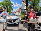 រថយន្តកែច្នៃបំពង់ស៊ីម៊ាំង ចំនួន០២គ្រឿង ត្រូវបានកម្លាំងអាវុធហត្ថរាជធានីភ្នំពេញ ឃាត់ម្ចាស់មកអប់រំ និងណែនាំឲ្យដោះស៊ីម៊ាំងចេញ!