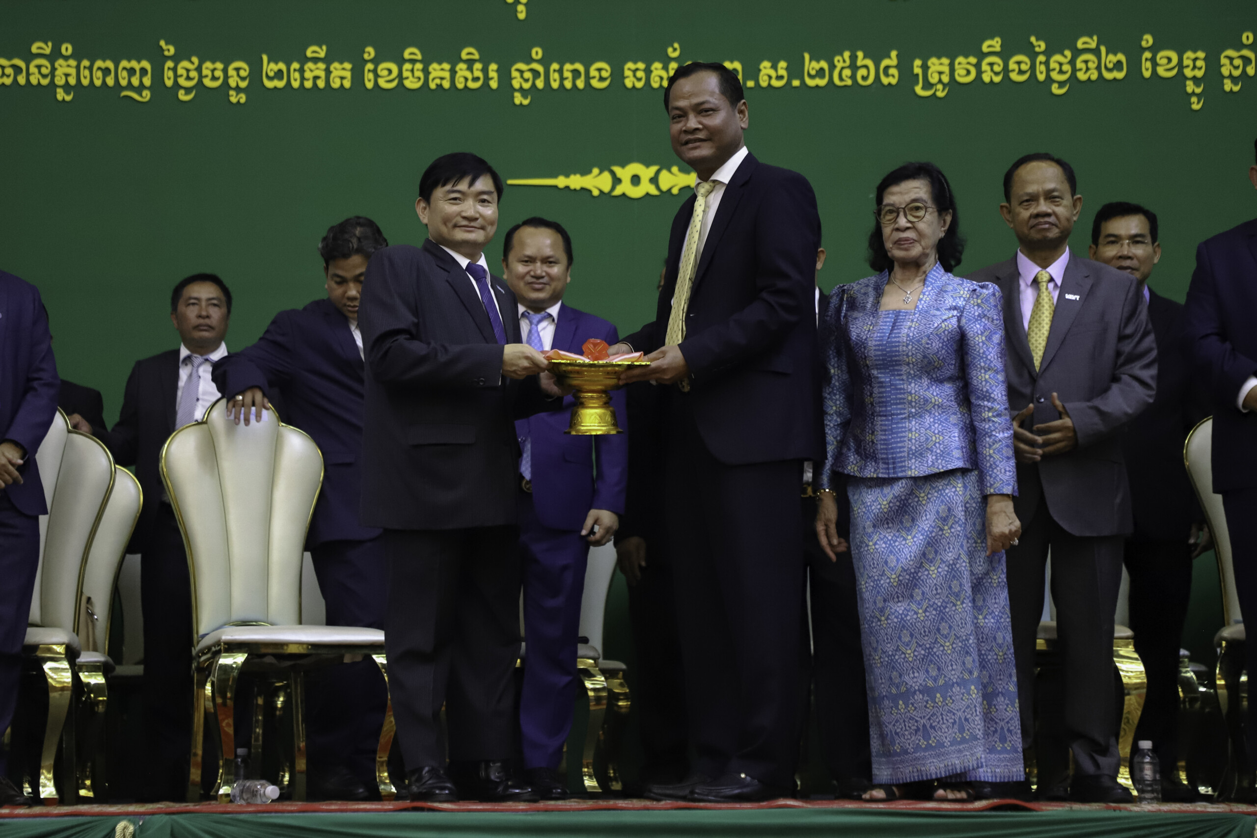 រដ្ឋមន្ត្រីក្រសួង​ការងារ ឯកឧត្តម ហេង ៖ក្រសួងសួរ​ស្វាគមន៍​រាល់​កិច្ច​សហប្រតិបត្តិការ​ជាមួយ​គ្រប់​ដៃគូ​ពាក់ព័ន្ធ ជា​ពិសេស​សហជីព ដើម្បី​ផ្លាស់​ប្តូរ​បទ​ពិសោធន៍ ចំណេះដឹង មតិយោបល់ និង​ស្វែងរក​ដំណោះស្រាយ​ទាន់​ពេលវេលា